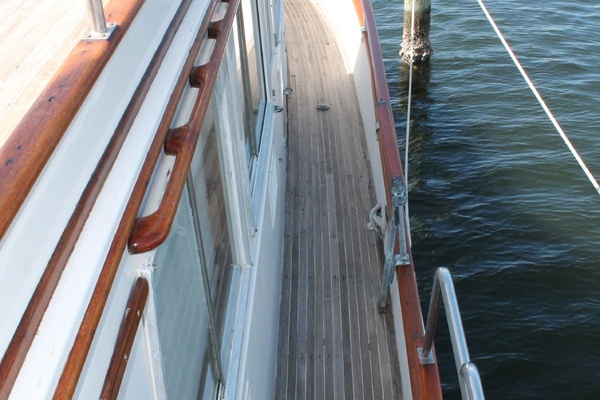 Photo of the 1987 Grand Banks 