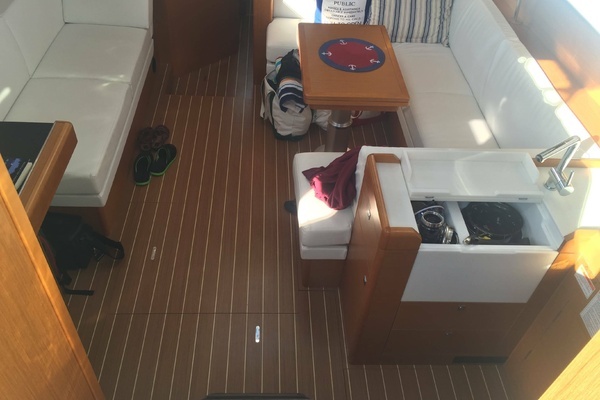 44ft Jeanneau Yacht For Sale