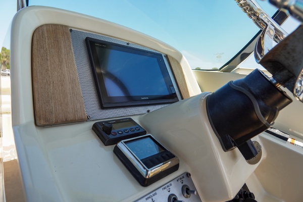 Win Some 26ft Chris Craft Yacht For Sale