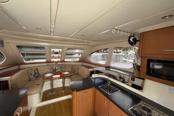 Bajer 37ft Leopard Yacht For Sale