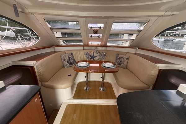 Bajer 37ft Leopard Yacht For Sale