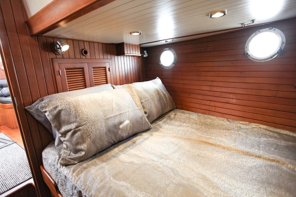 ldquo Gypsea Dancer rdquo  43ft Hampton Yacht For Sale