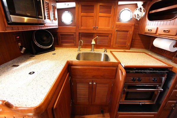 ldquo Gypsea Dancer rdquo  43ft Hampton Yacht For Sale