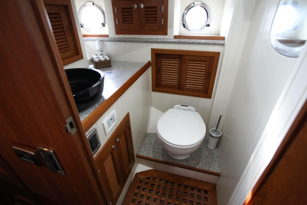 ldquo Gypsea Dancer rdquo  43ft Hampton Yacht For Sale