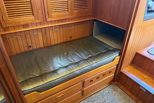 Gypsea Dancer 43ft Hampton Yacht For Sale