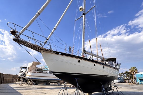 Gypsea Dancer 43ft Hampton Yacht For Sale