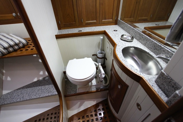 ldquo Gypsea Dancer rdquo  43ft Hampton Yacht For Sale