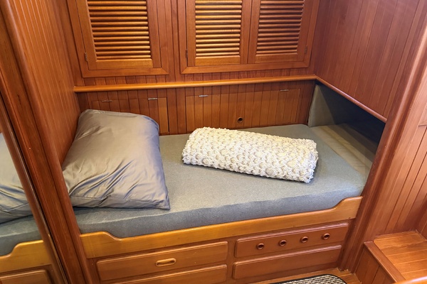 Gypsea Dancer 43ft Hampton Yacht For Sale