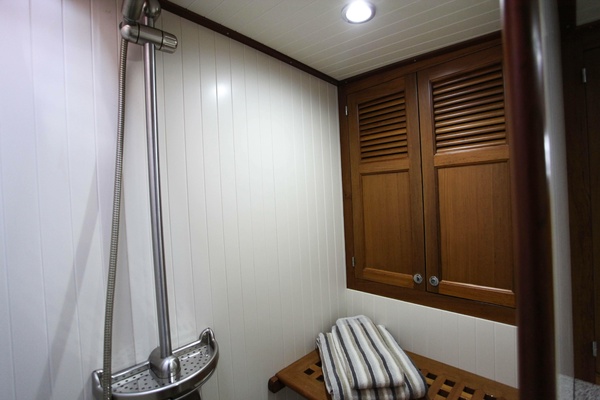 ldquo Gypsea Dancer rdquo  43ft Hampton Yacht For Sale