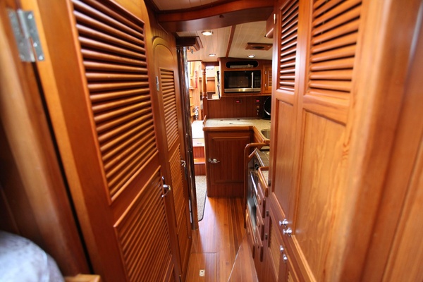 ldquo Gypsea Dancer rdquo  43ft Hampton Yacht For Sale