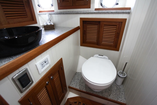 ldquo Gypsea Dancer rdquo  43ft Hampton Yacht For Sale