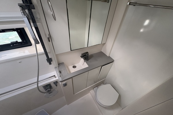 Soul Rebel 45ft Robertson  amp  Caine Yacht For Sale