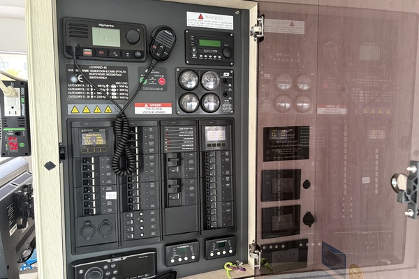 Soul Rebel 45ft Robertson  amp  Caine Yacht For Sale