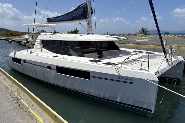 Soul Rebel 45ft Robertson  amp  Caine Yacht For Sale