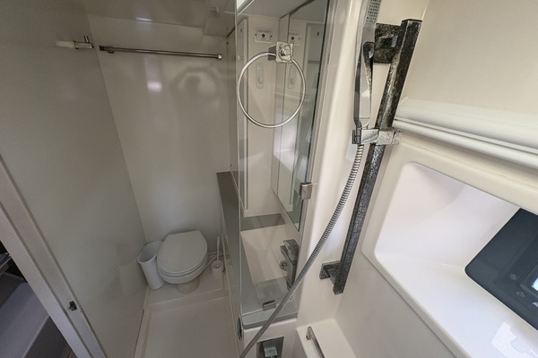 Soul Rebel 45ft Robertson  amp  Caine Yacht For Sale