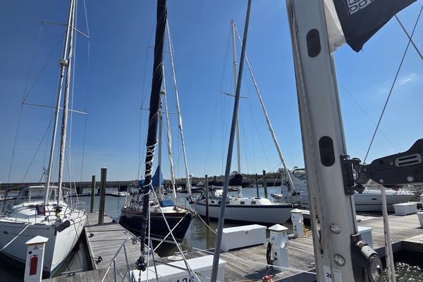 Kailani 31ft Hunter Yacht For Sale