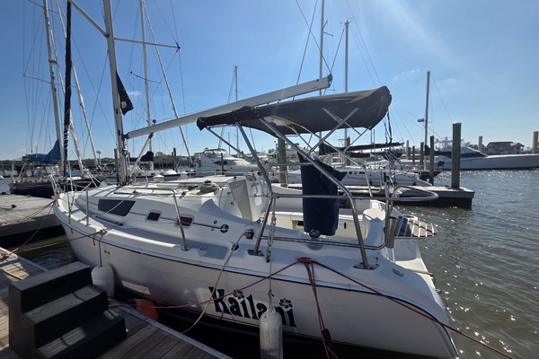 Kailani 31ft Hunter Yacht For Sale