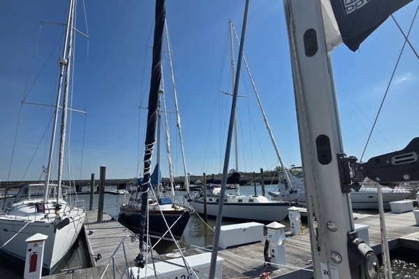 Kailani 31ft Hunter Yacht For Sale