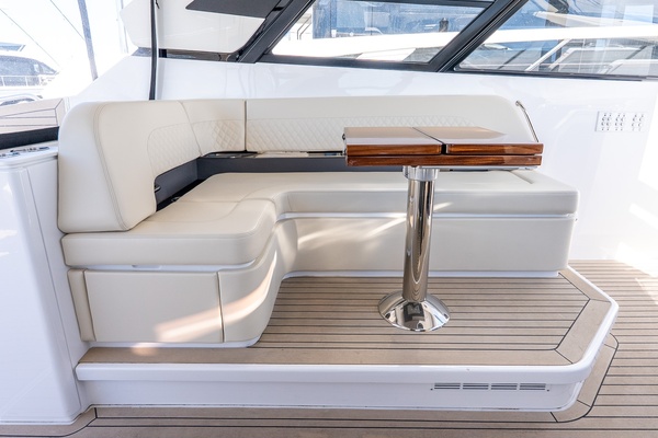 Be Happy 50ft Cruisers Yachts Yacht For Sale