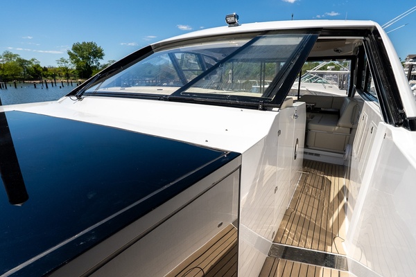 Be Happy 50ft Cruisers Yachts Yacht For Sale