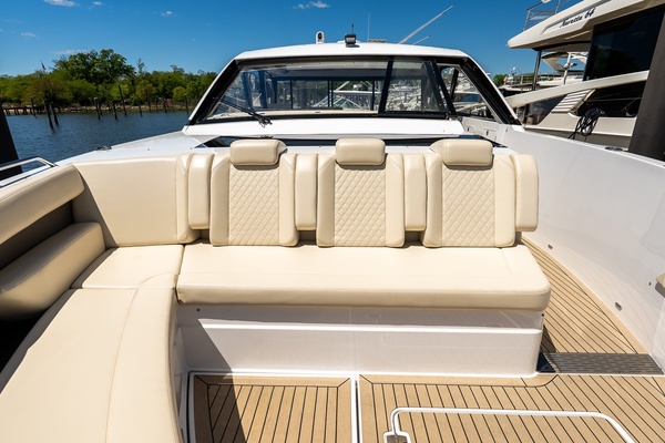 Be Happy 50ft Cruisers Yachts Yacht For Sale