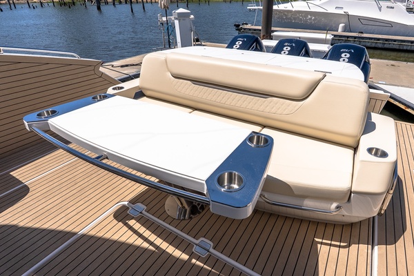 Be Happy 50ft Cruisers Yachts Yacht For Sale