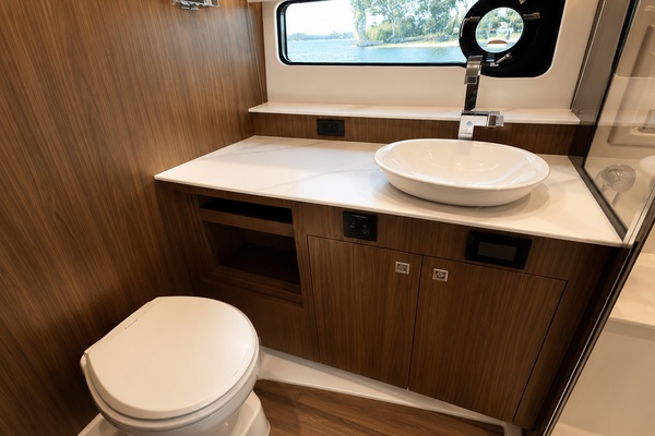 Be Happy 50ft Cruisers Yachts Yacht For Sale