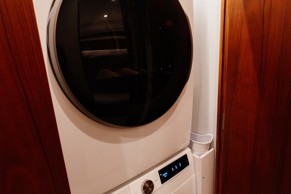 NEVER SAY NEVER 72ft Merritt Yacht For Sale