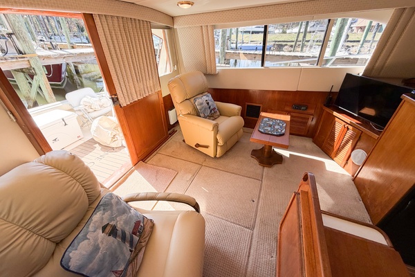 GONE GIRL 36ft Pacemaker Yacht For Sale