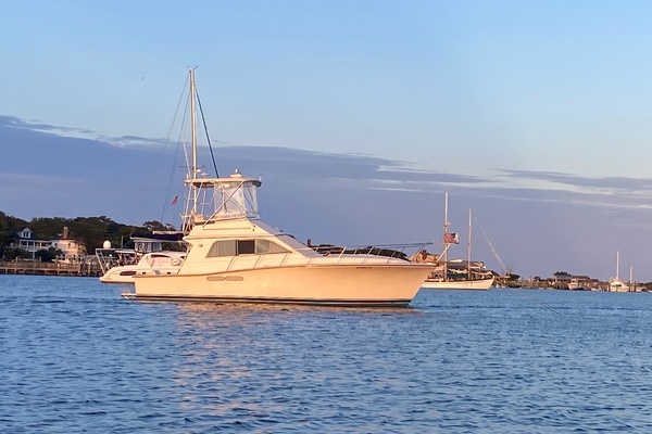 Photo of the 1988 Pacemaker 36 Convertible "GONE GIRL"