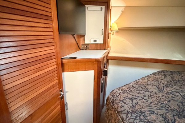 GONE GIRL 36ft Pacemaker Yacht For Sale