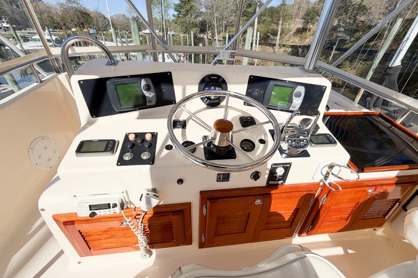 GONE GIRL 36ft Pacemaker Yacht For Sale