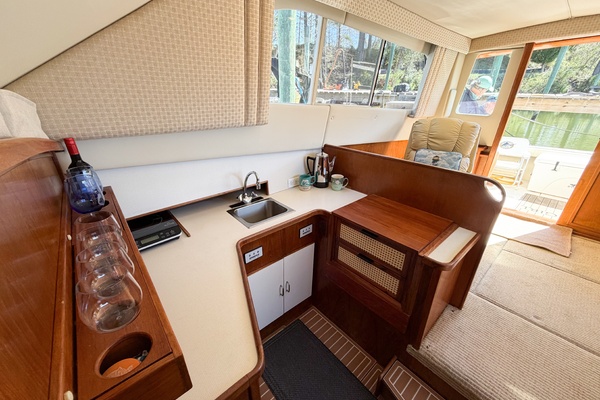 GONE GIRL 36ft Pacemaker Yacht For Sale