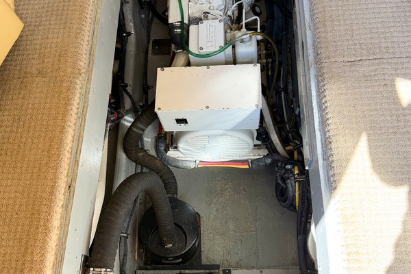 GONE GIRL 36ft Pacemaker Yacht For Sale