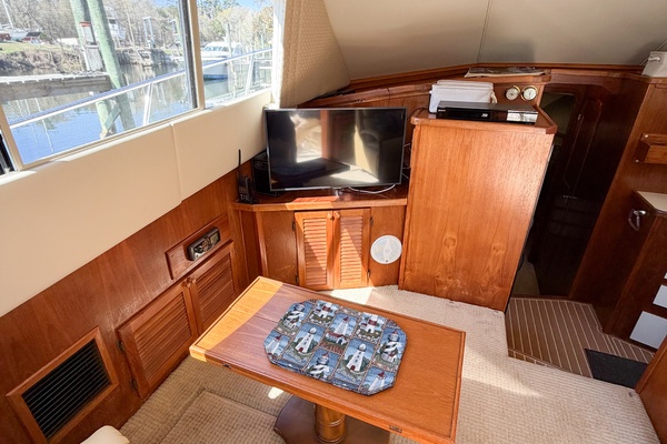 GONE GIRL 36ft Pacemaker Yacht For Sale