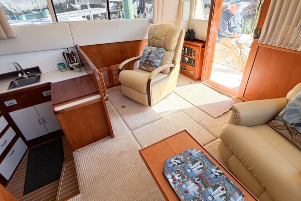 GONE GIRL 36ft Pacemaker Yacht For Sale