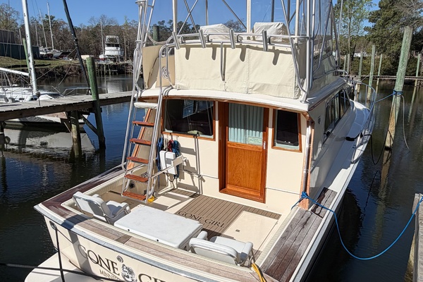 GONE GIRL 36ft Pacemaker Yacht For Sale