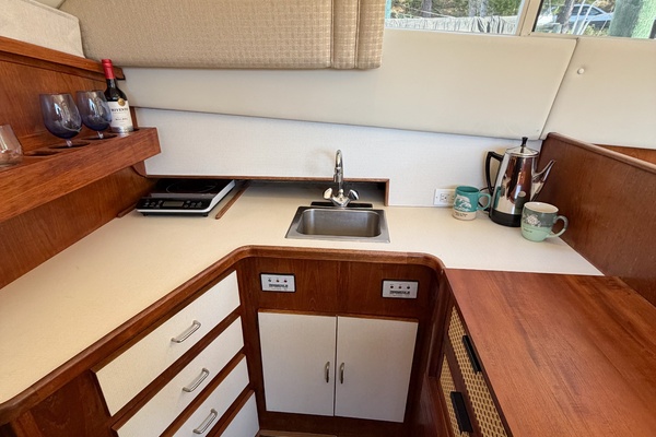 GONE GIRL 36ft Pacemaker Yacht For Sale