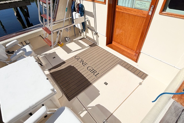 GONE GIRL 36ft Pacemaker Yacht For Sale