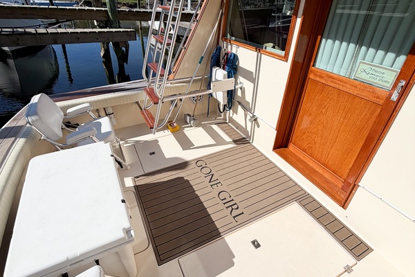 GONE GIRL 36ft Pacemaker Yacht For Sale