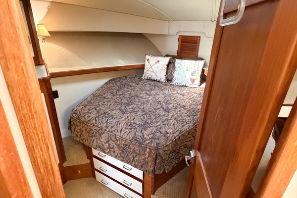 GONE GIRL 36ft Pacemaker Yacht For Sale