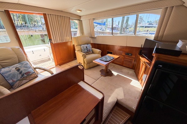 GONE GIRL 36ft Pacemaker Yacht For Sale