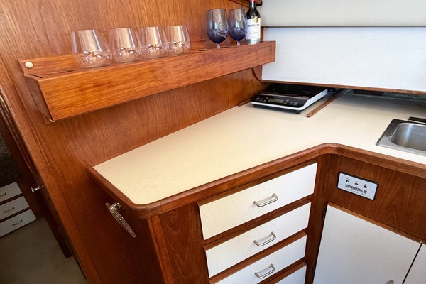 GONE GIRL 36ft Pacemaker Yacht For Sale