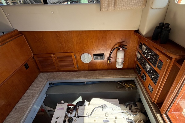 GONE GIRL 36ft Pacemaker Yacht For Sale