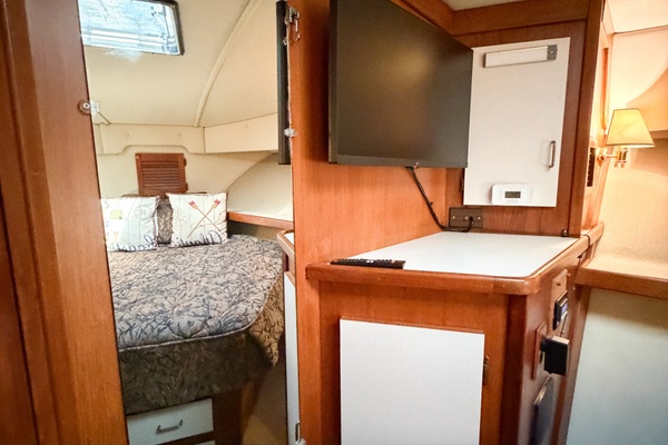 GONE GIRL 36ft Pacemaker Yacht For Sale