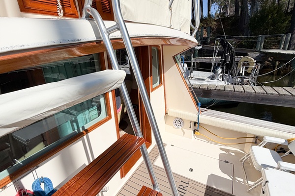 GONE GIRL 36ft Pacemaker Yacht For Sale