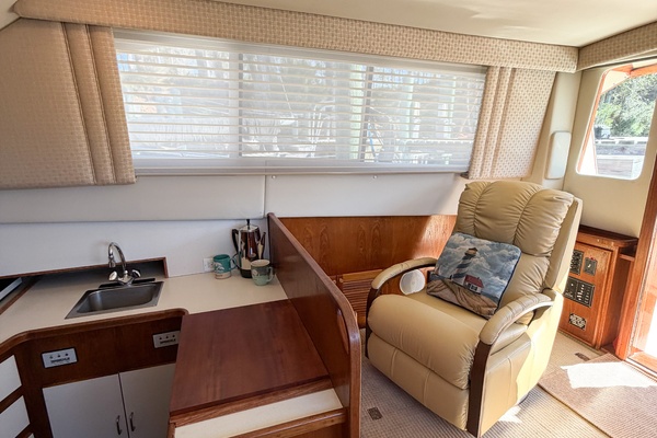GONE GIRL 36ft Pacemaker Yacht For Sale