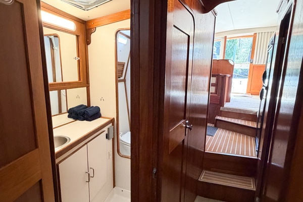 GONE GIRL 36ft Pacemaker Yacht For Sale