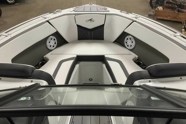 Photo of the 2023 Monterey 238SS