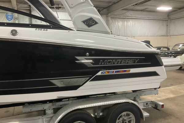 23ft Monterey Yacht For Sale